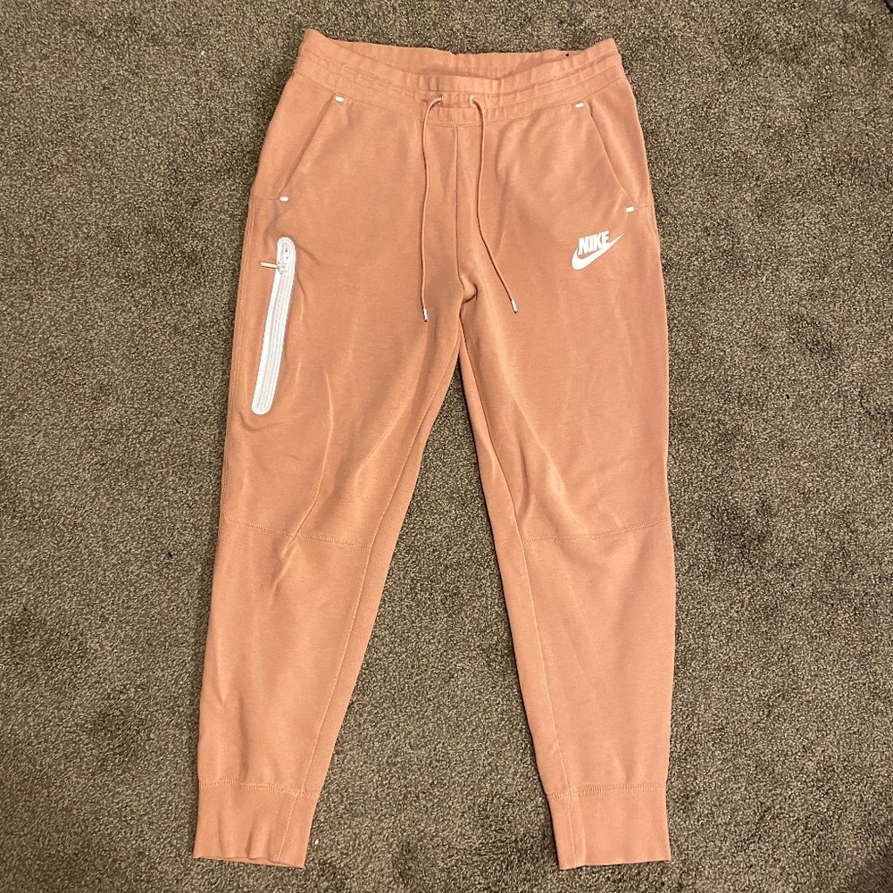 Nike Tech Joggers Peach Size Medium